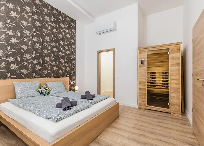 Kmety Deluxe With Sauna *